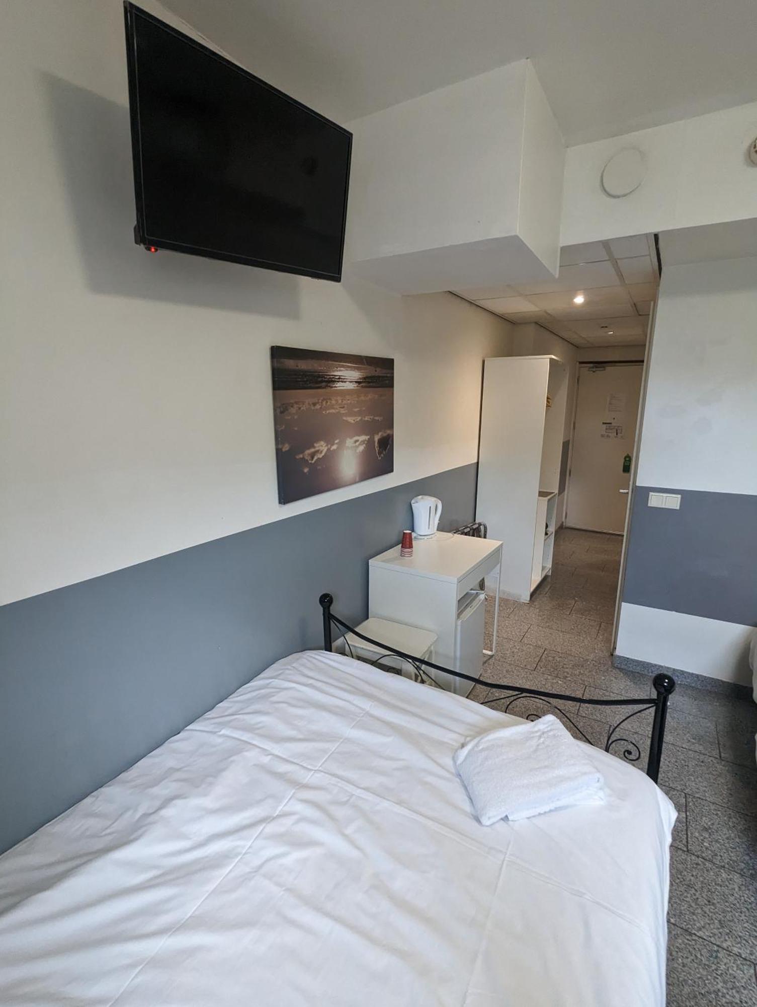 Hotel-Chao Nl 24 Hours Open Utrecht Dış mekan fotoğraf